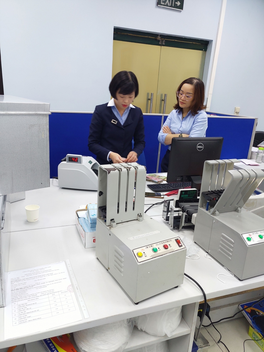 AKIO-máy đếm tiền được ưa chuộng tại nhiều ngân hàng lớn nhỏ.